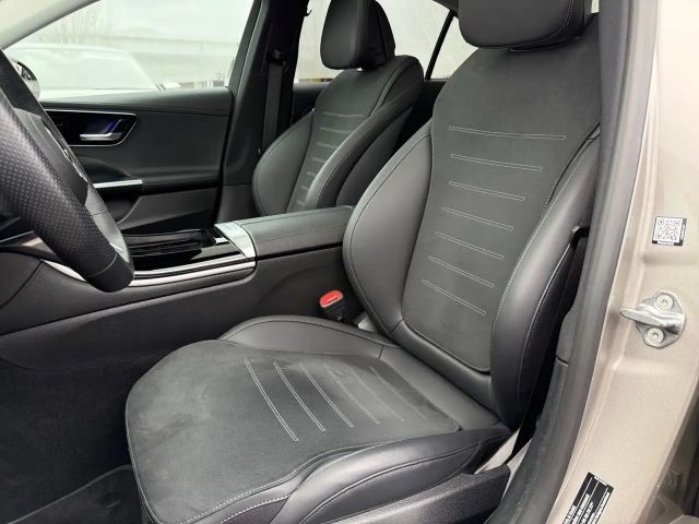 Mercedes-Benz C 220 AMG Line C 220 d Sedan