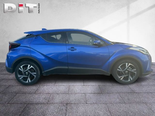 Toyota C-HR Team D