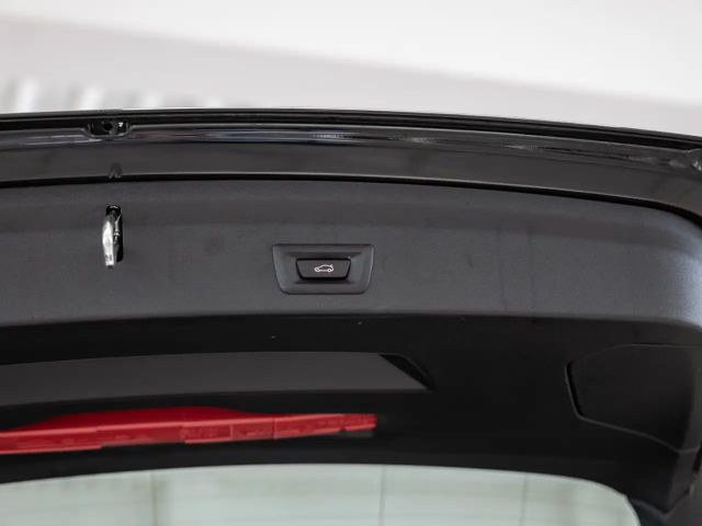 BMW 118 118i M-Sport Sedan