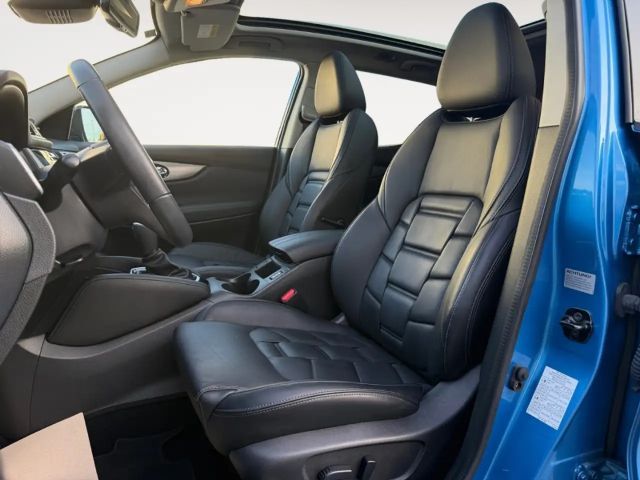 Nissan Qashqai Akari 1.3 160 PS Aut. Panorama 8Fach Bereift Navi