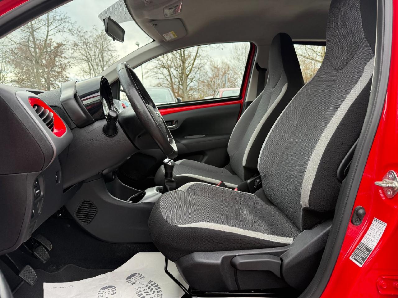 Toyota Aygo 5-deurs Play X-play