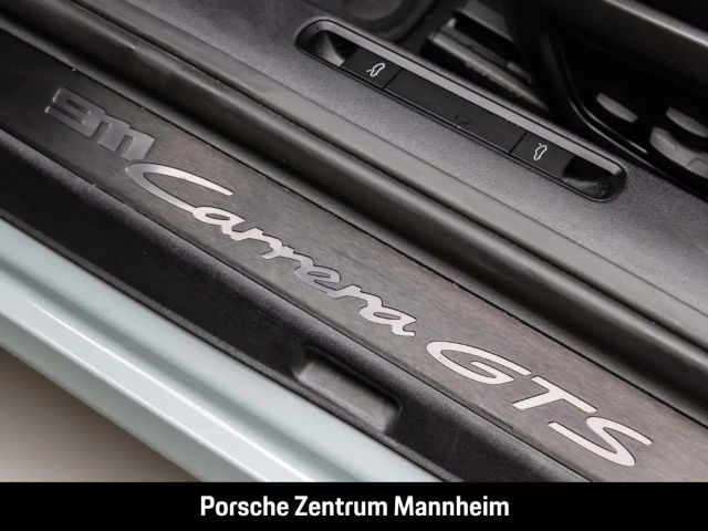 Porsche 992 Cabrio Carrera GTS