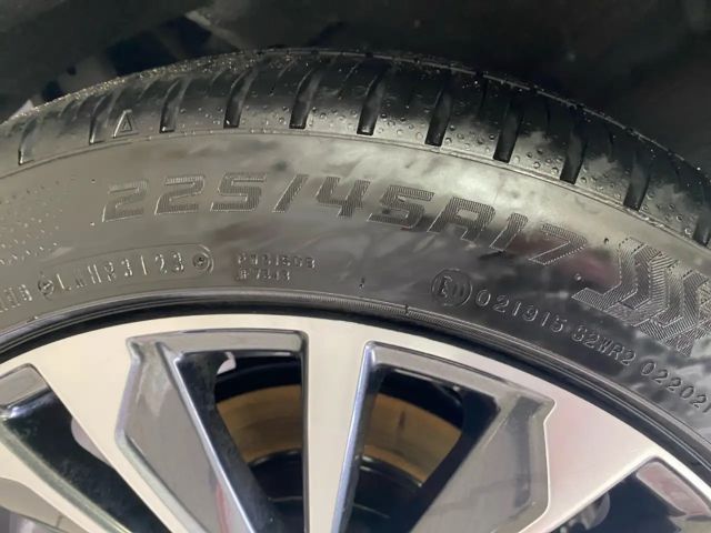 Toyota Corolla Hybride Team D