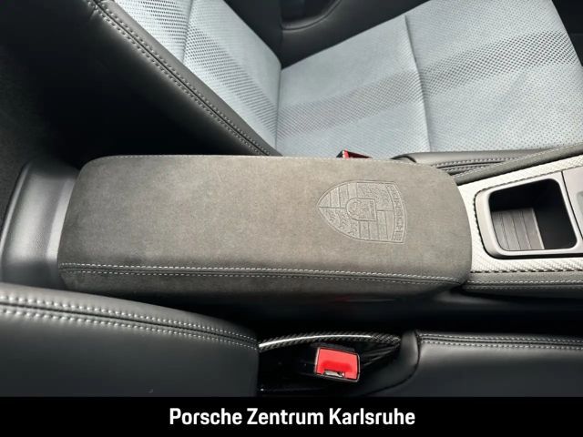 Porsche Cayman 718 RS