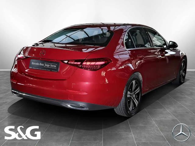 Mercedes-Benz C 180 Sedan