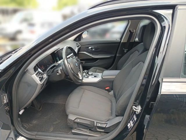 BMW 320 320i Advantage pakket Touring