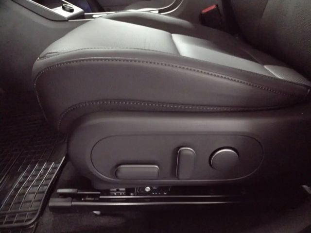 Hyundai Kona 2WD Electric