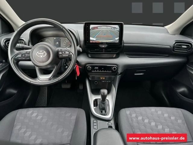 Toyota Yaris Business Hybride