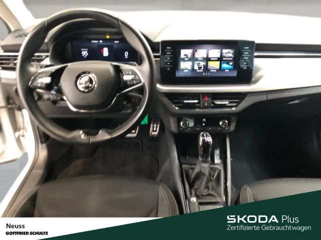 Skoda Kamiq SCOUTLINE TSI DSG AHK SITZHEIZUNG EINPARKHILFE NAV