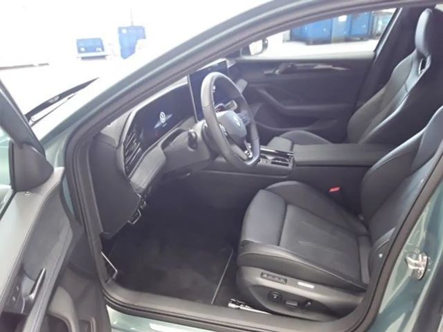 Volkswagen Passat R-Line eHybrid