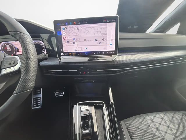 Volkswagen Golf 1.5 eTSI DSG R-Line