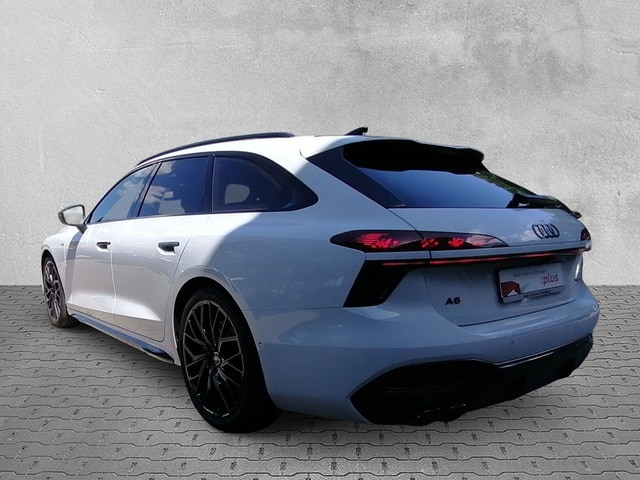 Audi A6 Avant Quattro S-Tronic