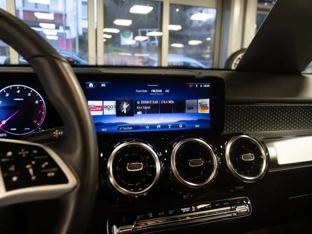 Mercedes-Benz GLB 220 4MATIC Progressive