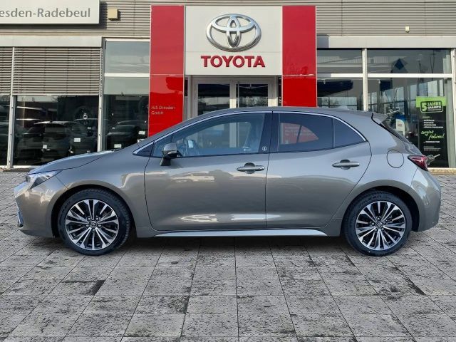 Toyota Corolla Hybride Team D