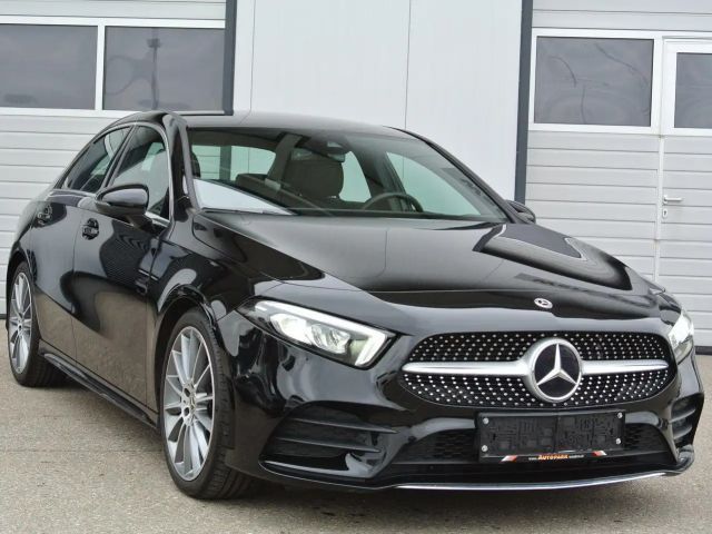 Mercedes-Benz A 180 AMG Line