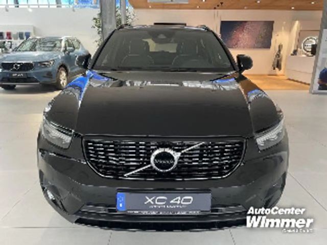 Volvo XC40 R-Design Recharge T5