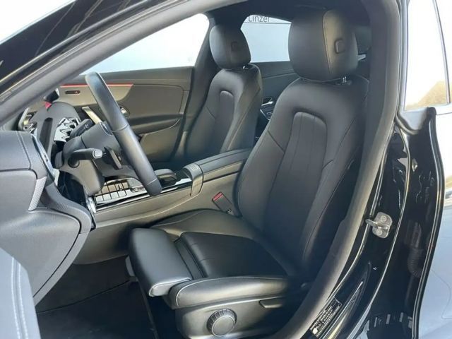 Mercedes-Benz CLA 250 CLA 250 e Sedan