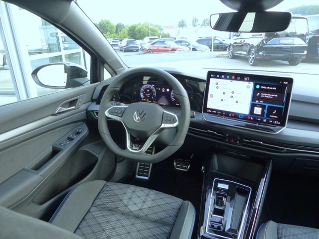 Volkswagen Golf 1.5 eTSI DSG