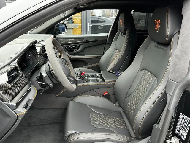 Lamborghini Urus SE *Akrapovic*Carbon-Paket*23"*B&O*Pano*