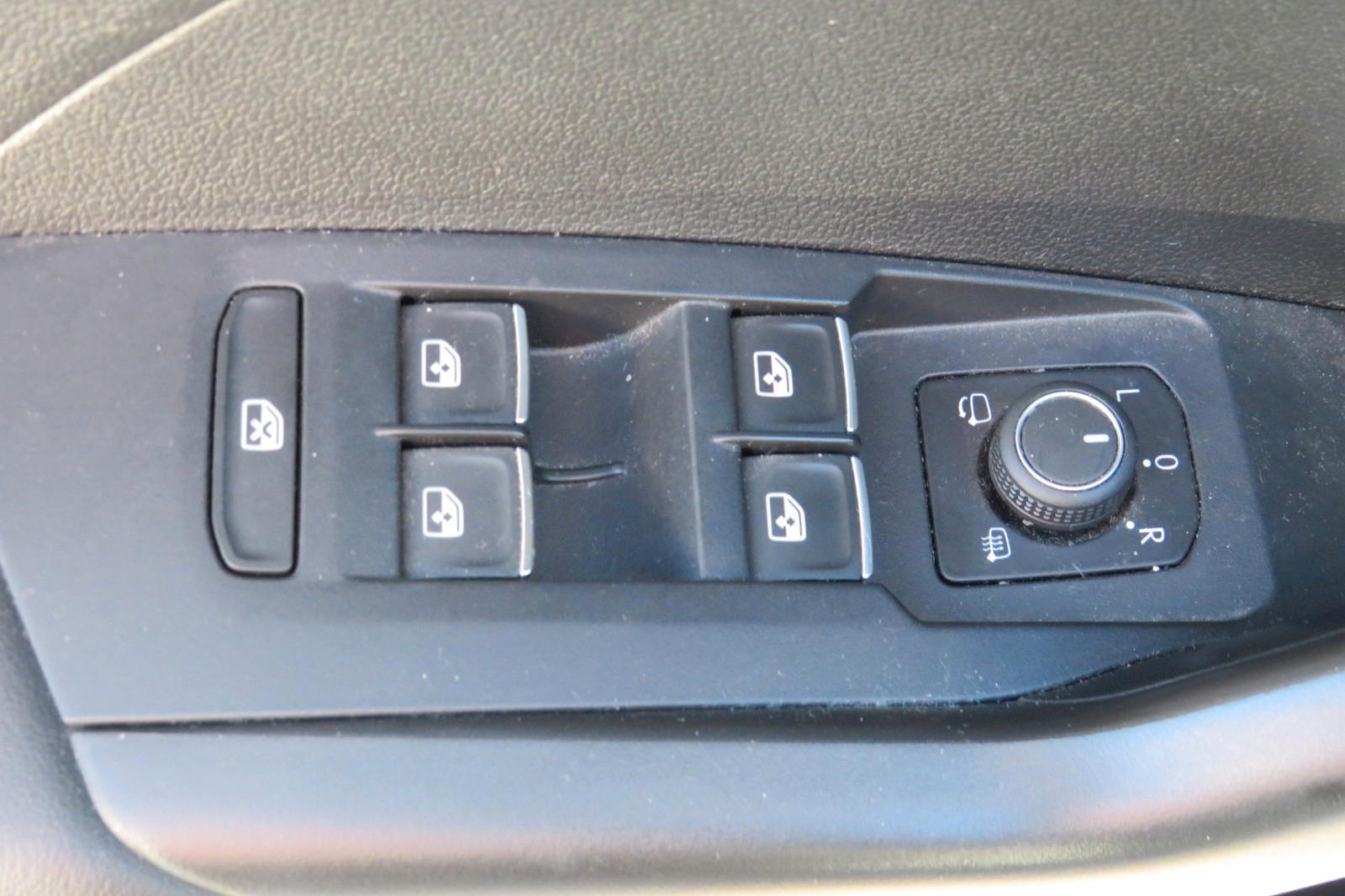 Volkswagen T-Cross Active ACC NAVI APP GJ SITZH. PDC 1HD