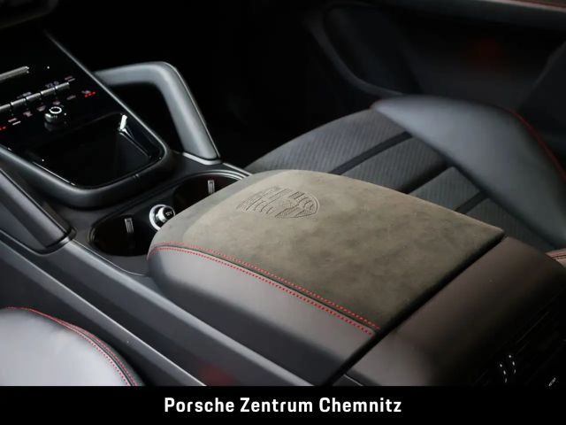 Porsche Cayenne 4 Coupé GTS