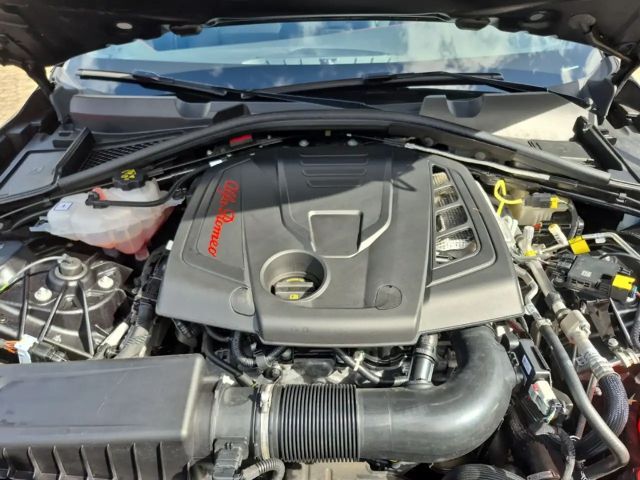 Alfa Romeo Giulia Q4