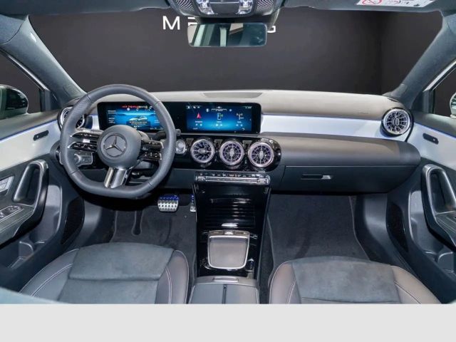 Mercedes-Benz A 180 Hatchback