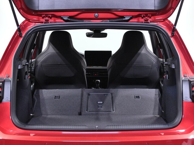 Volkswagen Golf 1.5 TSI R-Line Style