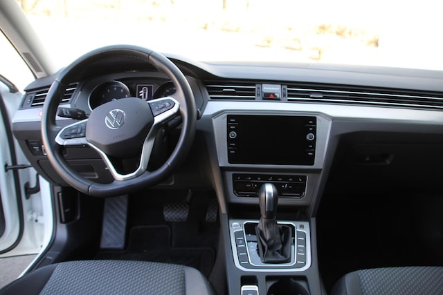 Volkswagen Passat 1.5 TSI DSG Variant