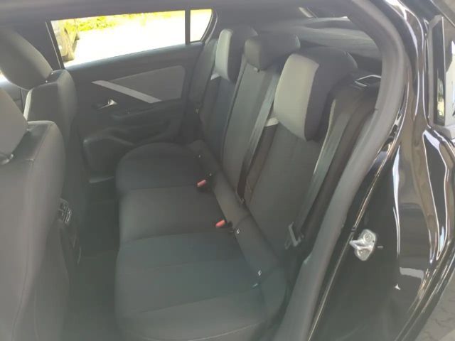 Opel Astra 1.2 Turbo Edition Turbo