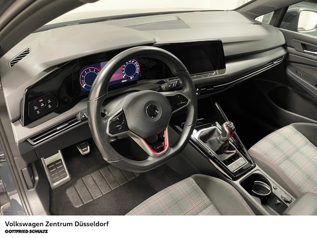 Volkswagen Golf 2.0 TSI