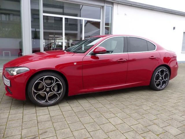 Alfa Romeo Giulia AT8 JTDm Lusso TI