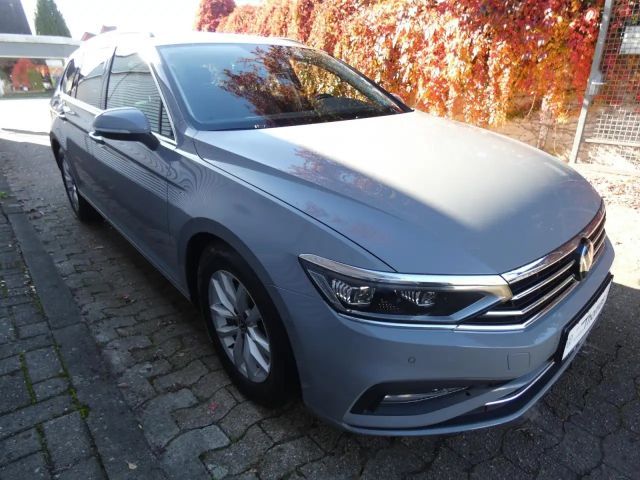 Volkswagen Passat 2.0 TDI Business DSG Variant