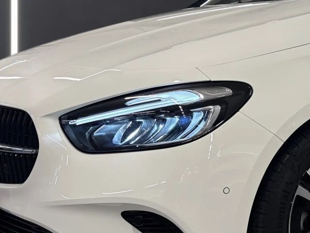 Mercedes-Benz B 200 Progressive Sedan