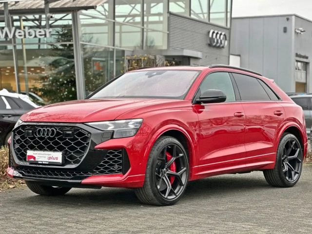 Audi RS Q8 Performance