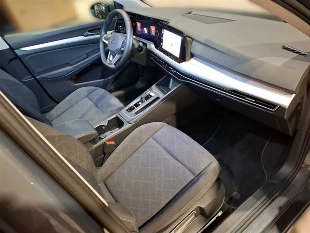 Volkswagen Golf 1.5 eTSI DSG Life