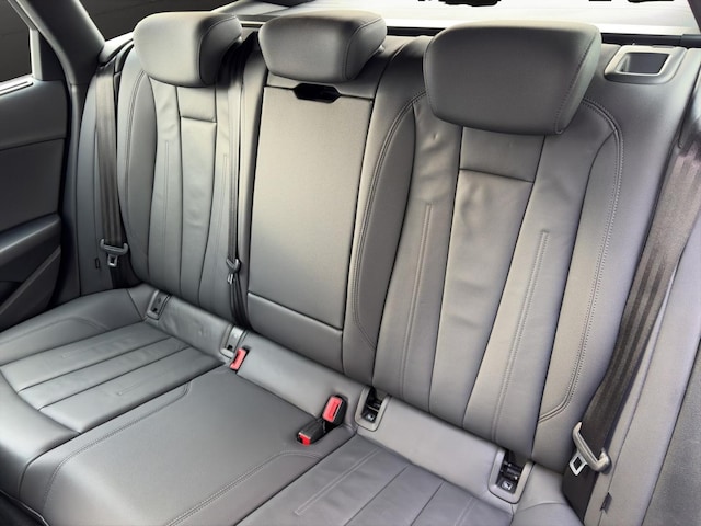 Audi A4 40 TDI Avant Quattro S-Tronic