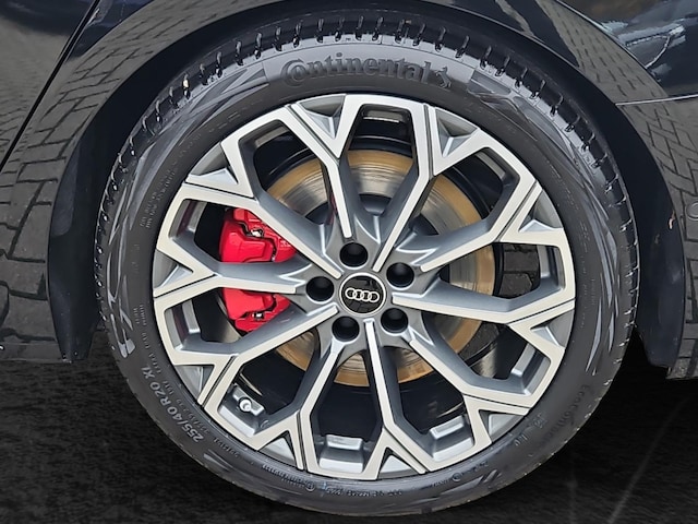 Audi A6 e-tron Avant Quattro