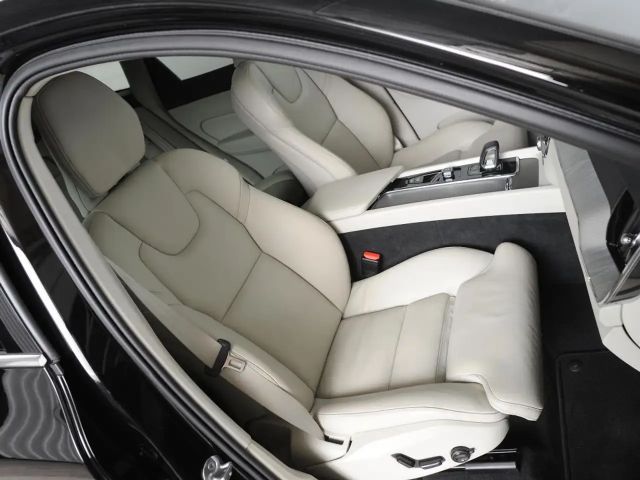 Volvo XC60 AWD Bright Plus