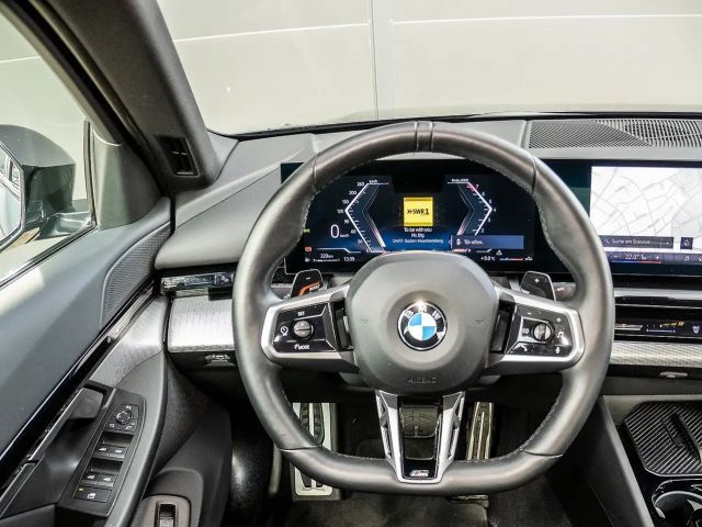 BMW 520 520i M-Sport Sedan