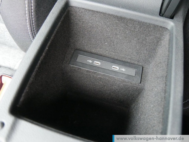 Volkswagen Passat 2.0 TDI Business DSG Variant