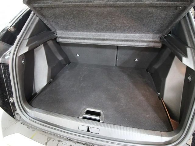 Peugeot 2008 Allure Pack EAT8 PureTech