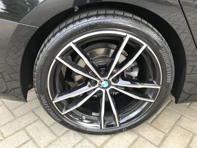 BMW 320 320d M-Sport xDrive