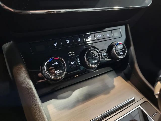 Skoda Superb 2.0 TDI Style Style