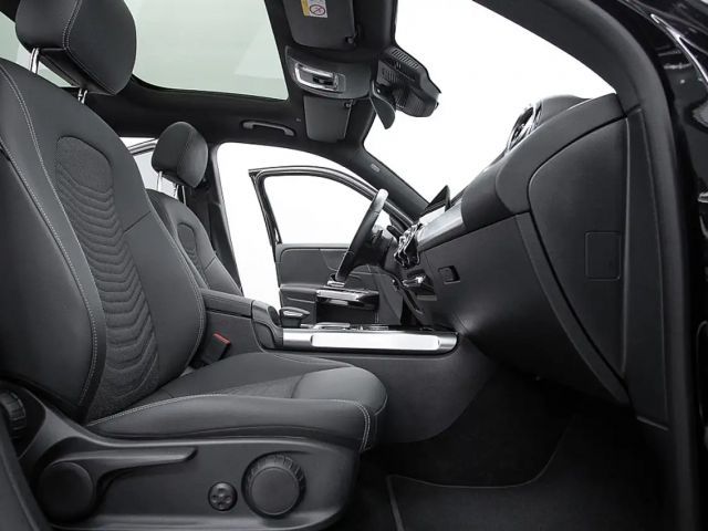 Mercedes-Benz EQB 250