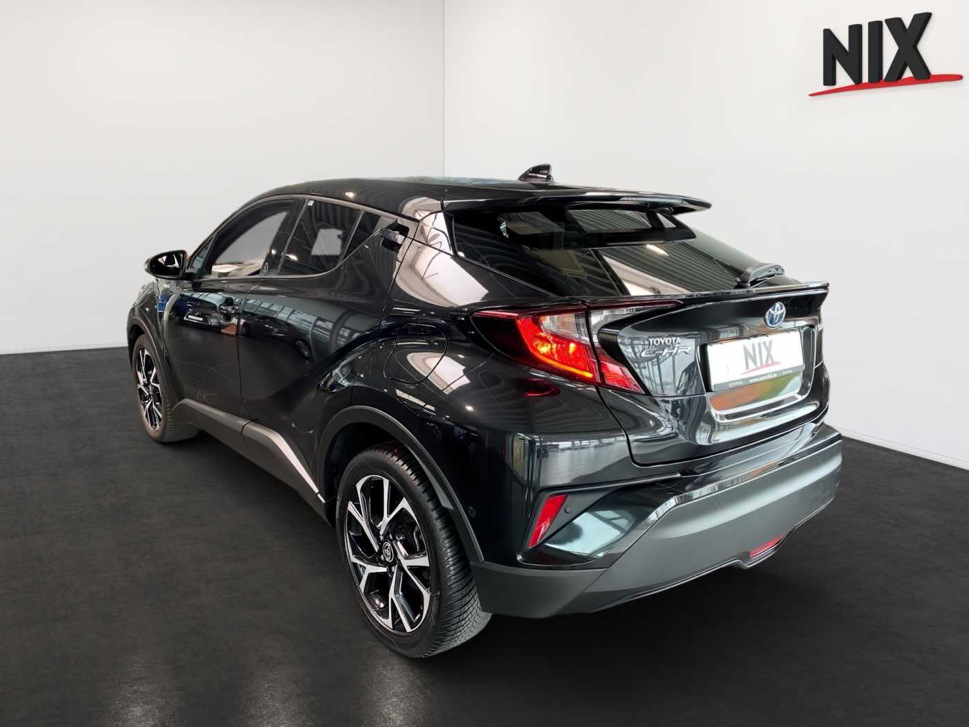 Toyota C-HR 5-deurs Plus