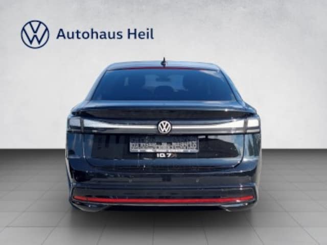 Volkswagen ID.7 IQ.Drive Pro