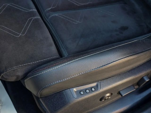 DS DS 7 Crossback Mobiles Performance Line