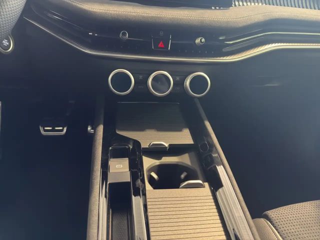 Skoda Superb 2.0 TSI 4x4 Combi Sportline