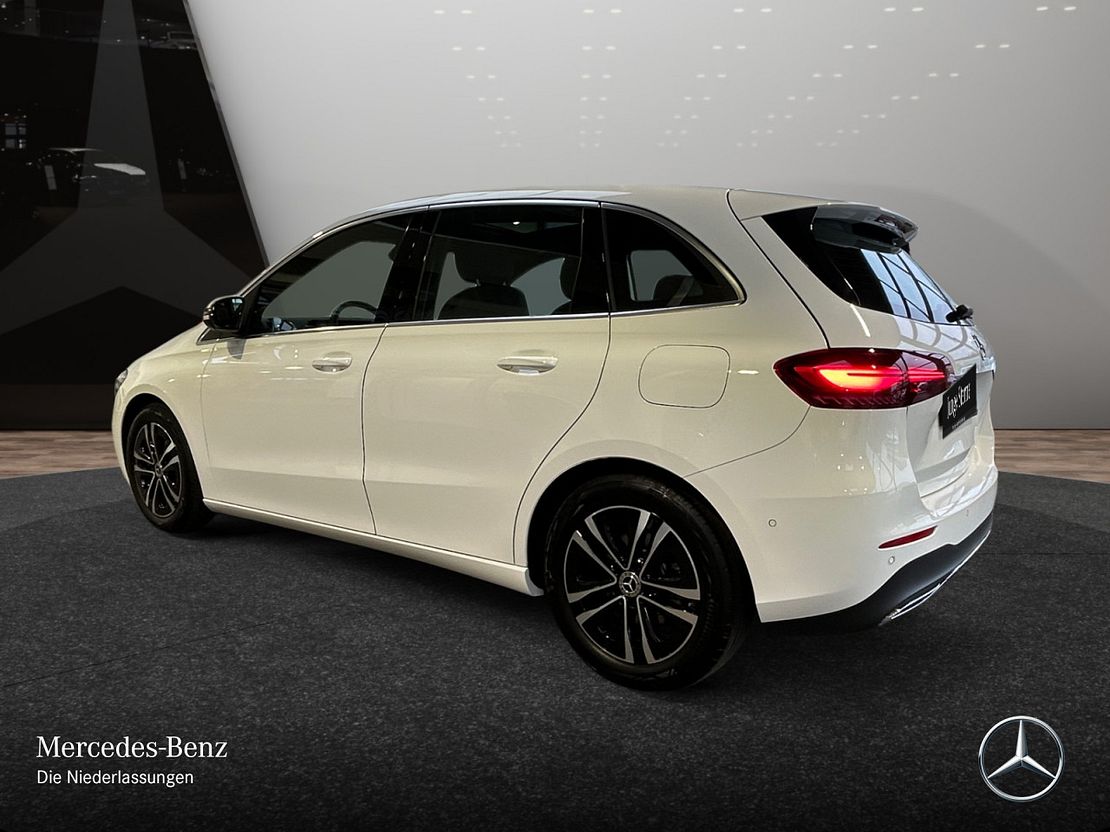 Mercedes-Benz B 200 Sedan